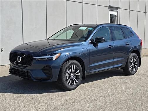 2025 Volvo XC60 Plug-In Hybrid T8 Core
