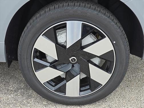 2025 Volvo XC60 Plug-In Hybrid T8 Plus