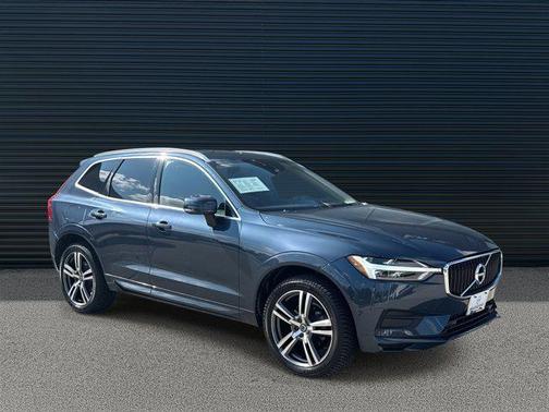 2018 Volvo XC60 T5 Momentum