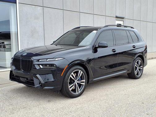 Carbon Black Metallic 2023 BMW X7 xDrive40i
