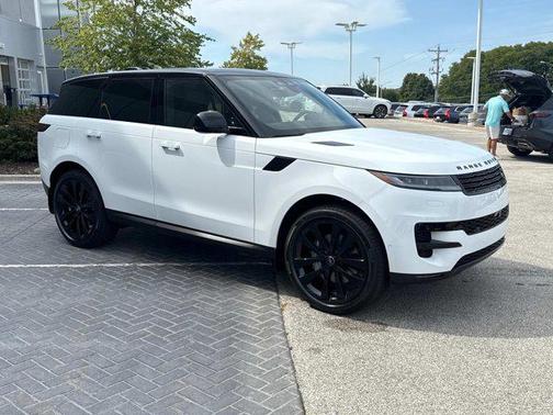 2025 Land Rover Range Rover Sport SE