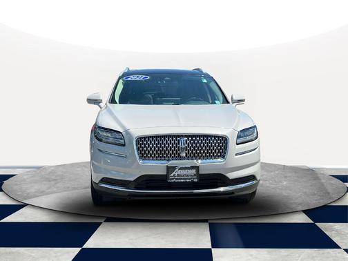 2021 Lincoln Nautilus Reserve