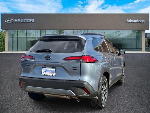 2022 Toyota Corolla Cross XLE