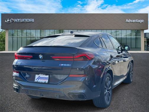 2025 BMW X6 M60i