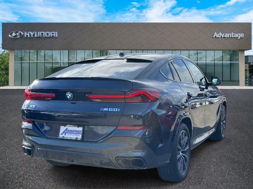 2025 BMW X6 M60i