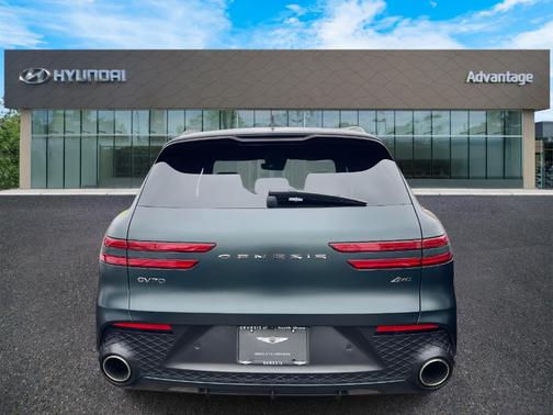2023 Genesis GV70 2.5T