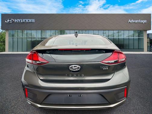 2022 Hyundai IONIQ Hybrid Blue