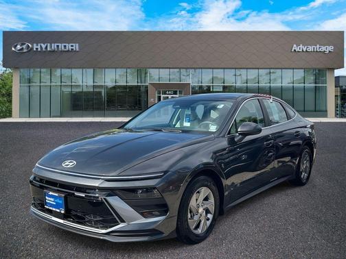 2025 Hyundai SONATA SE