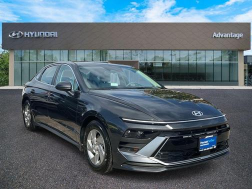 2025 Hyundai SONATA SE
