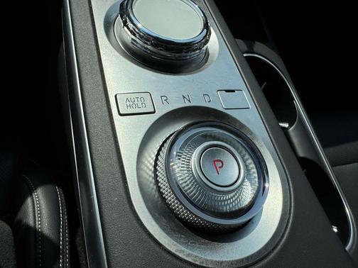2022 Genesis GV70 2.5T