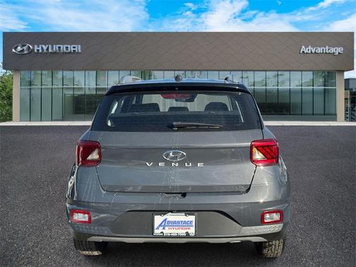 2024 Hyundai VENUE Limited