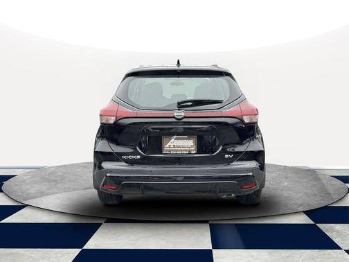 2022 Nissan Kicks SV