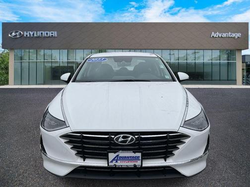 2023 Hyundai SONATA SE