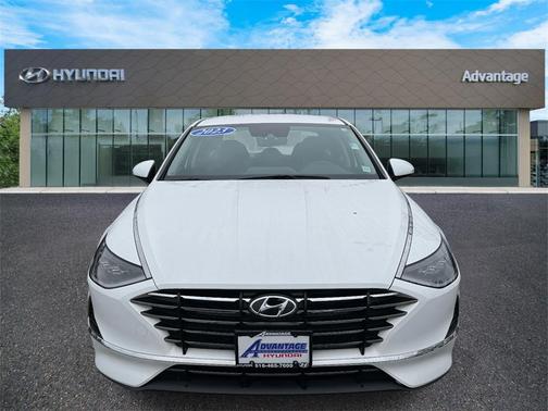 2023 Hyundai SONATA SE