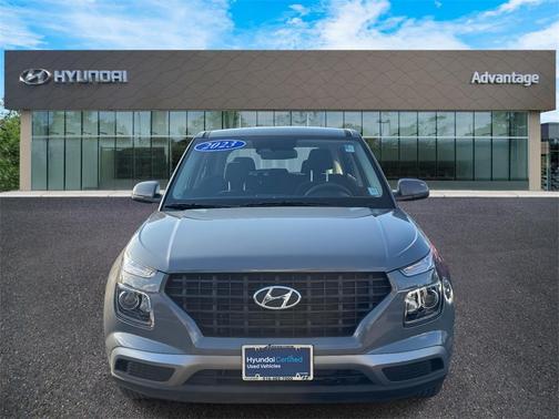 2023 Hyundai VENUE SE