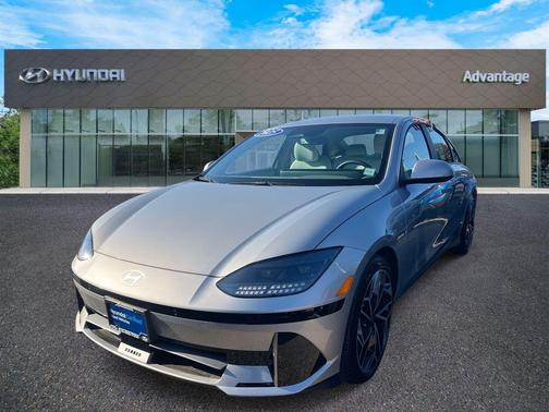 2025 Hyundai IONIQ 6 SEL