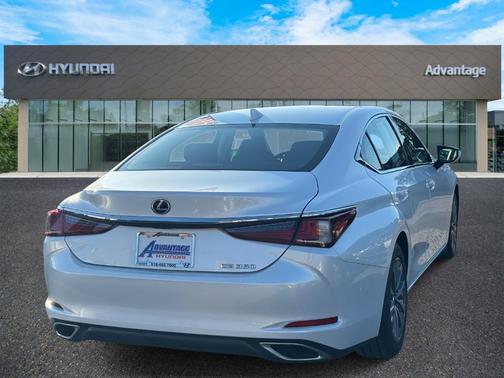 2022 Lexus ES 350 Base