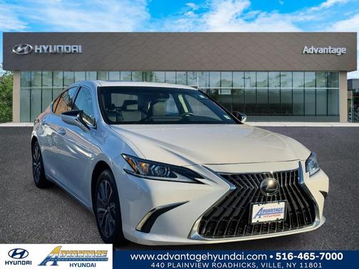 2022 Lexus ES 350 Base