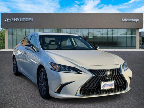 2022 Lexus ES 350 Base