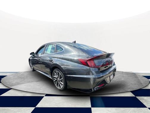 2022 Hyundai SONATA Limited