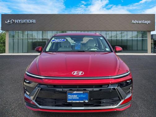 2025 Hyundai SONATA SE
