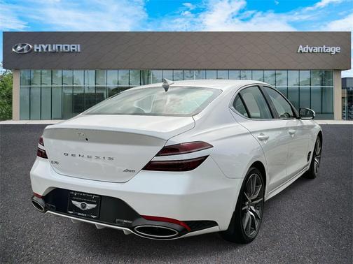 2025 Genesis G70 2.5T