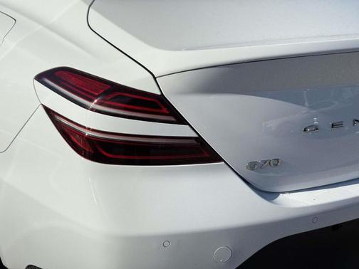 2026 Genesis G70 2.5T Prestige