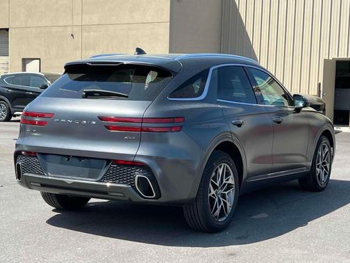 2023 Genesis GV70 2.5T