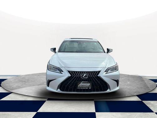 2022 Lexus ES 350 Base