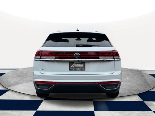 2024 Volkswagen Atlas Cross Sport 2.0T SE