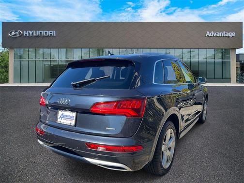 2019 Audi Q5 2.0T Premium Plus