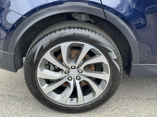 2022 Land Rover Discovery Sport SE