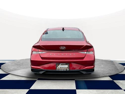 2022 Hyundai ELANTRA SEL
