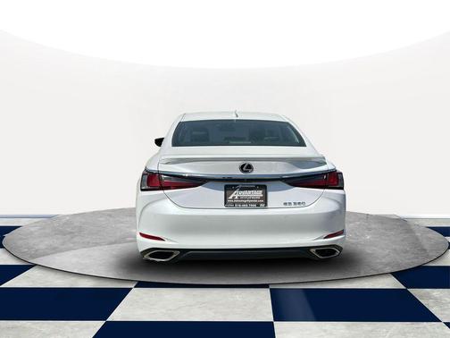 2022 Lexus ES 350 Base