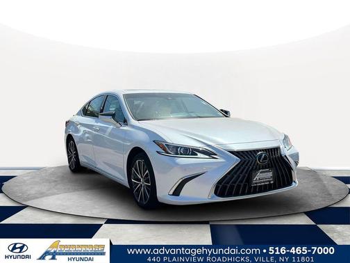 2022 Lexus ES 350 Base