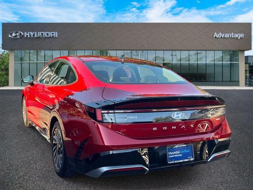 2025 Hyundai SONATA Hybrid SEL