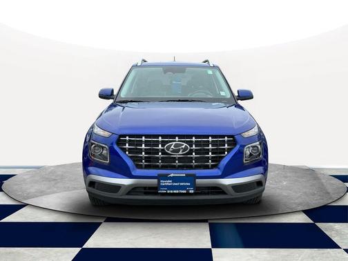 2024 Hyundai VENUE SEL