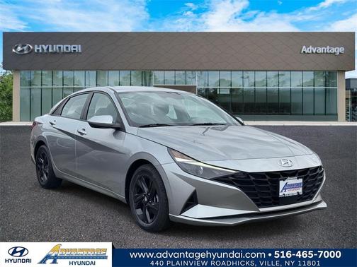 2022 Hyundai ELANTRA SEL