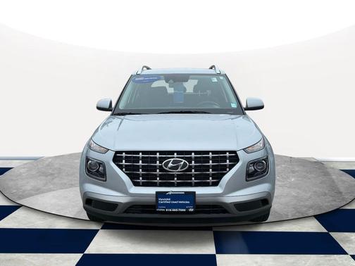 2022 Hyundai VENUE SEL
