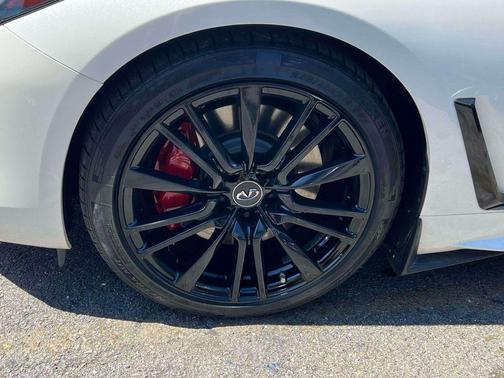 2017 INFINITI Q60 3.0t Red Sport 400