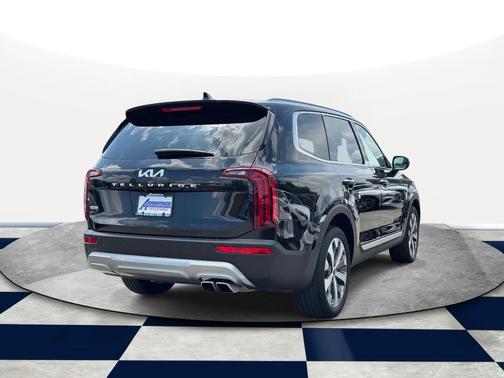 2022 Kia Telluride S