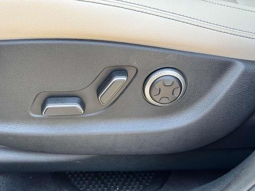 2024 Genesis GV70 2.5T