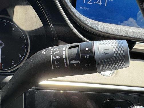 2024 Genesis GV70 2.5T