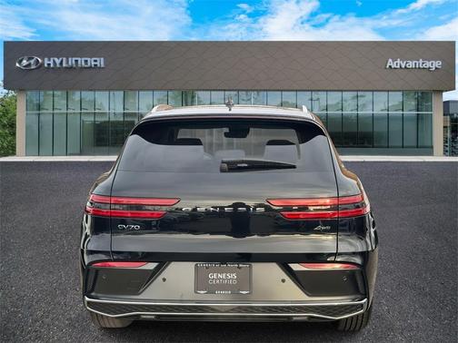 2026 Genesis GV70 2.5T
