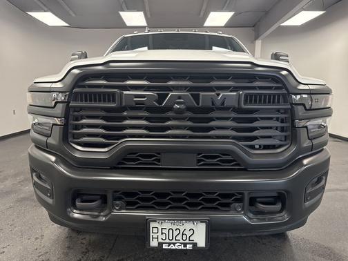 Bright White Clearcoat 2026 RAM 3500 Tradesman