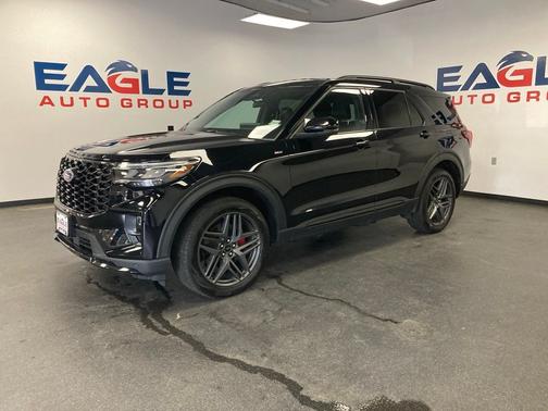 Black Metallic 2025 Ford Explorer ST-Line