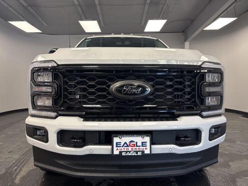 Star White Metallic Tri-Coat 2026 Ford F-250 Lariat