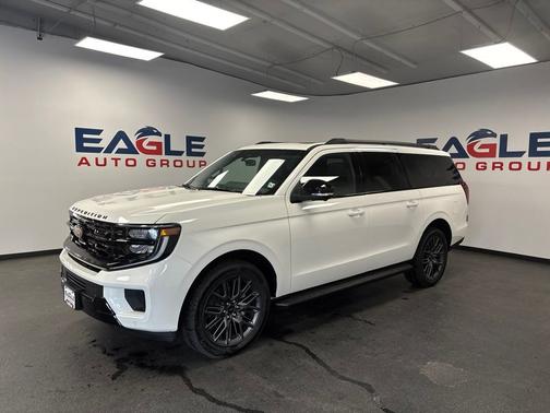 Star White Metallic Tri-Coat 2026 Ford Expedition Max Platinum