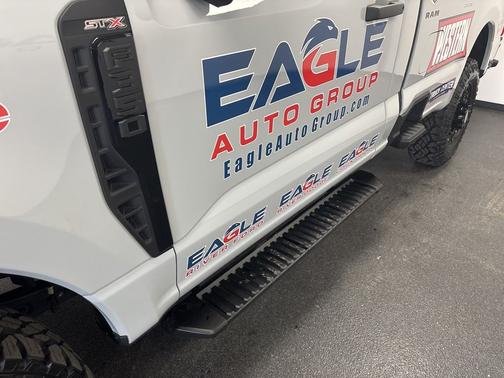 Avalanche 2026 Ford F-350 XL