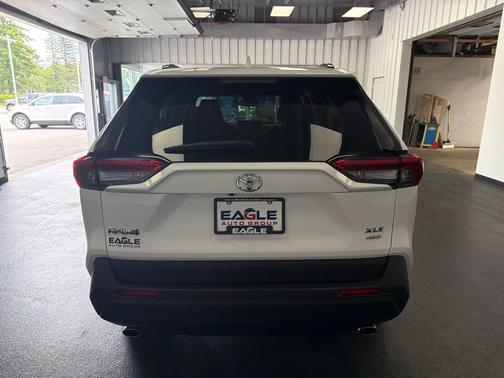 Super White 2019 Toyota RAV4 XLE Premium